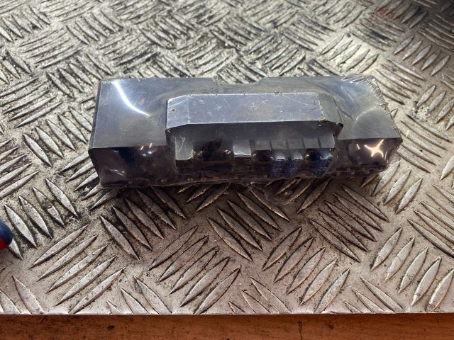 bontott MERCEDES-BENZ E-CLASS Elektronika (Magában)