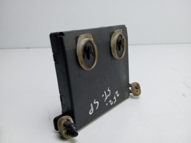 bontott MERCEDES-BENZ E-CLASS Elektronika (Magában)