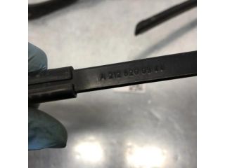 bontott MERCEDES-BENZ E-CLASS Első Ablaktörlő Kar