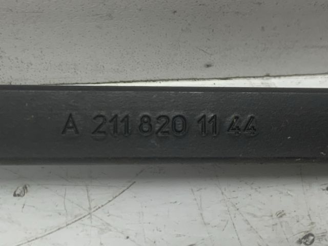 bontott MERCEDES-BENZ E-CLASS Első Ablaktörlő Kar