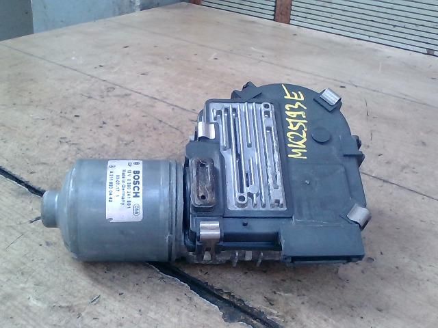 bontott MERCEDES-BENZ E-CLASS Első Ablaktörlő Motor