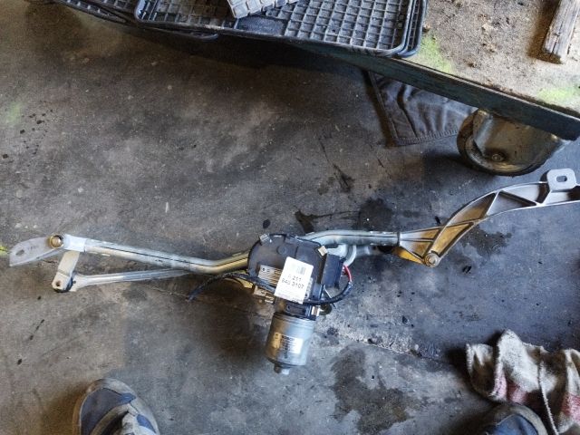 bontott MERCEDES-BENZ E-CLASS Első Ablaktörlő Szerkezet Motorral