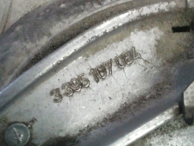 bontott MERCEDES-BENZ E-CLASS Első Ablaktörlő Szerkezet Motorral