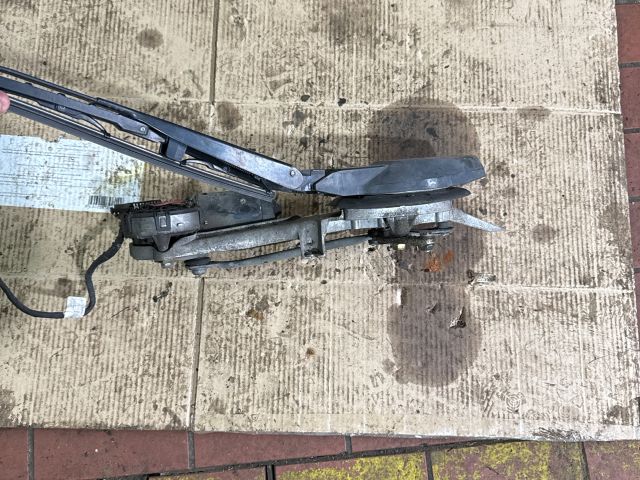 bontott MERCEDES-BENZ E-CLASS Első Ablaktörlő Szerkezet Motorral