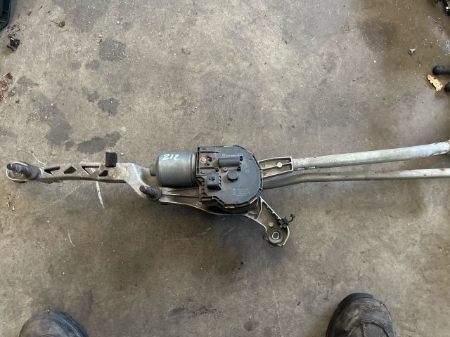 bontott MERCEDES-BENZ E-CLASS Első Ablaktörlő Szerkezet Motorral