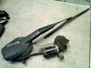 bontott MERCEDES-BENZ E-CLASS Első Ablaktörlő Szerkezet Motorral