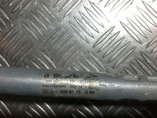 bontott MERCEDES-BENZ E-CLASS Első Ablaktörlő Szerkezet Motorral