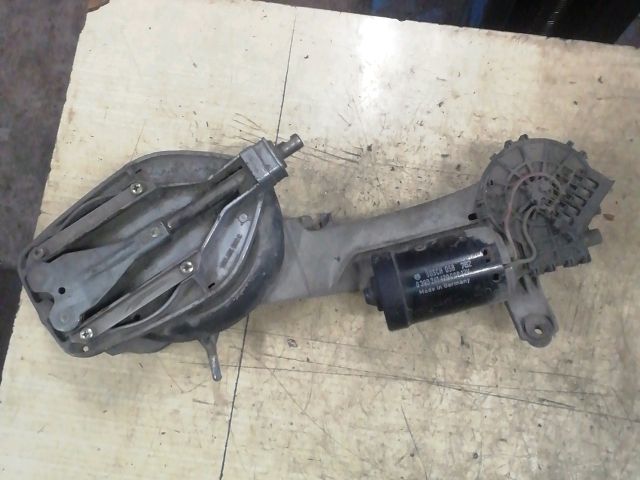 bontott MERCEDES-BENZ E-CLASS Első Ablaktörlő Szerkezet Motorral