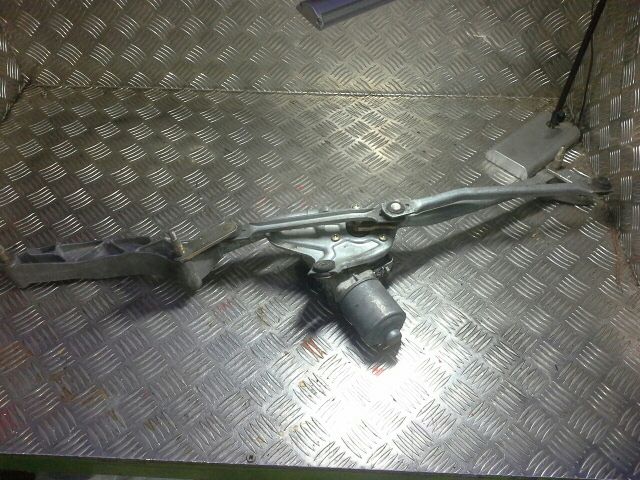 bontott MERCEDES-BENZ E-CLASS Első Ablaktörlő Szerkezet Motorral