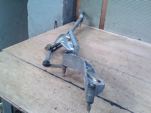 bontott MERCEDES-BENZ E-CLASS Első Ablaktörlő Szerkezet