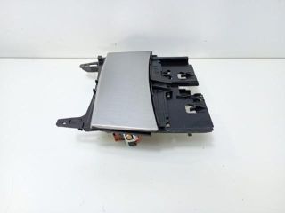 bontott MERCEDES-BENZ E-CLASS Első Hamutartó