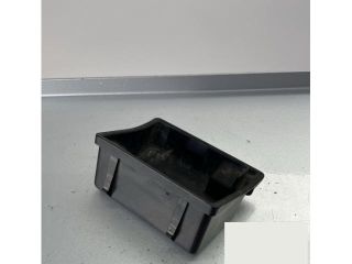 bontott MERCEDES-BENZ E-CLASS Első Hamutartó