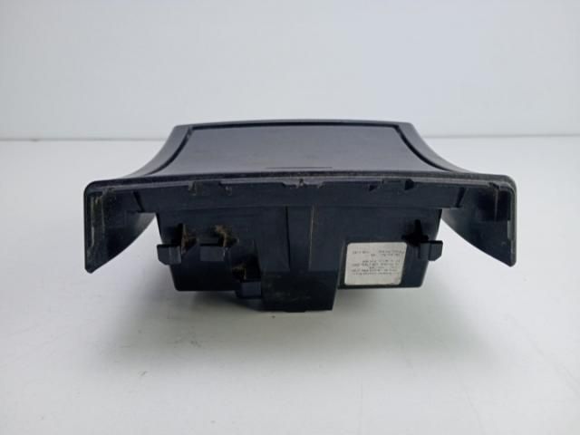 bontott MERCEDES-BENZ E-CLASS Első Hamutartó