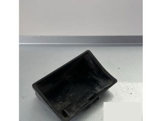 bontott MERCEDES-BENZ E-CLASS Első Hamutartó