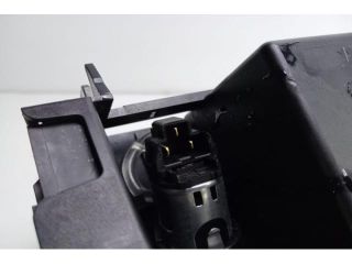 bontott MERCEDES-BENZ E-CLASS Első Hamutartó