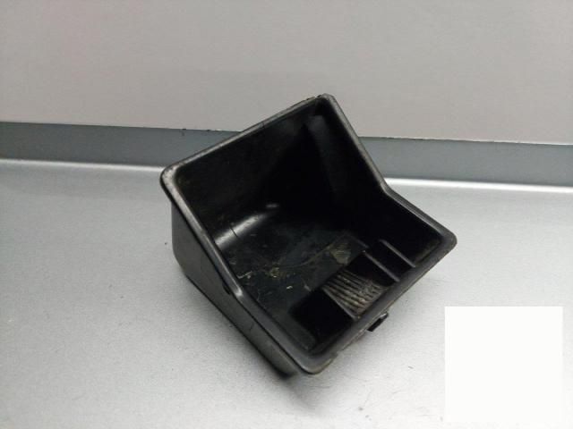 bontott MERCEDES-BENZ E-CLASS Első Hamutartó