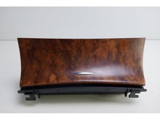 bontott MERCEDES-BENZ E-CLASS Első Hamutartó