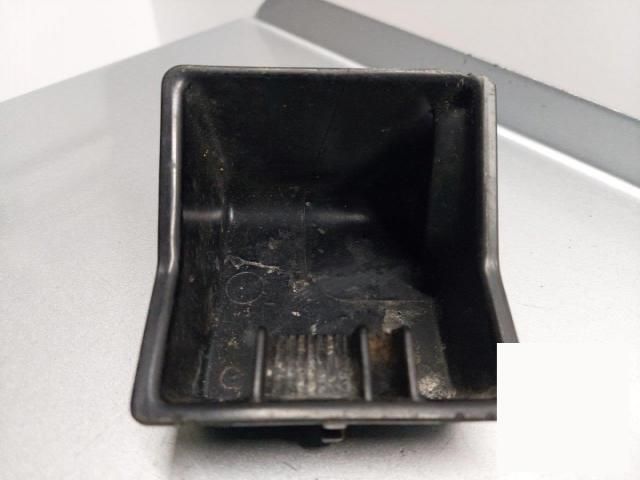 bontott MERCEDES-BENZ E-CLASS Első Hamutartó