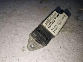 bontott MERCEDES-BENZ E-CLASS Első Középső Ütközés Érzékelő (Homlokfalon)