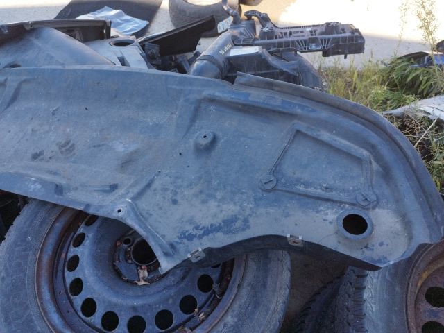 bontott MERCEDES-BENZ E-CLASS Első Lökhárító Alsó (Műanyag)