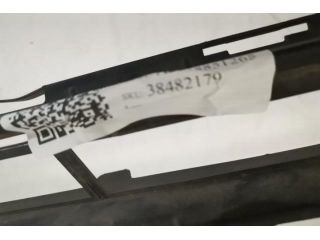 bontott MERCEDES-BENZ E-CLASS Első Lökhárító Alsó (Műanyag)