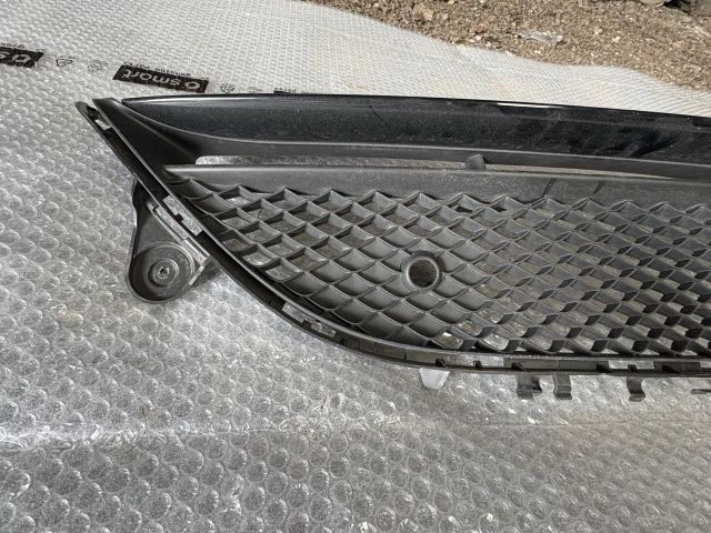 bontott MERCEDES-BENZ E-CLASS Első Lökhárító Alsó (Műanyag)