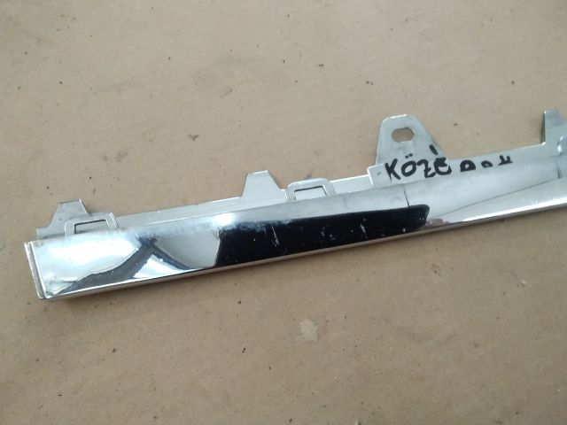 bontott MERCEDES-BENZ E-CLASS Első Lökhárító Díszléc