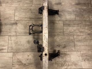 bontott MERCEDES-BENZ E-CLASS Első Lökhárító Merevítő (Fém)