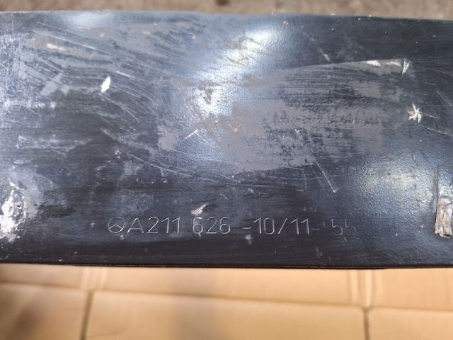 bontott MERCEDES-BENZ E-CLASS Első Lökhárító Merevítő (Fém)