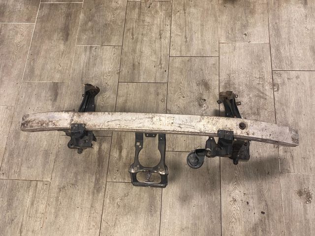 bontott MERCEDES-BENZ E-CLASS Első Lökhárító Merevítő (Fém)