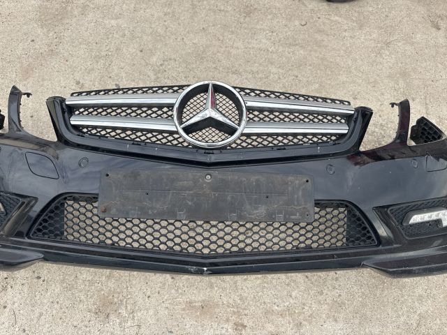 bontott MERCEDES-BENZ E-CLASS Első Lökhárító (Részeivel)