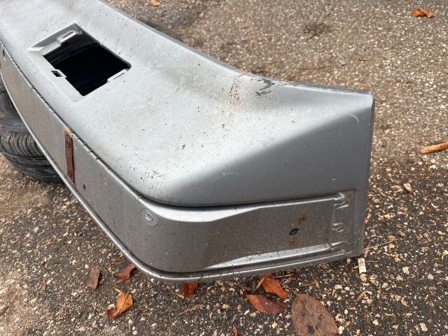 bontott MERCEDES-BENZ E-CLASS Első Lökhárító (Részeivel)