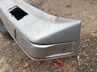 bontott MERCEDES-BENZ E-CLASS Első Lökhárító (Részeivel)