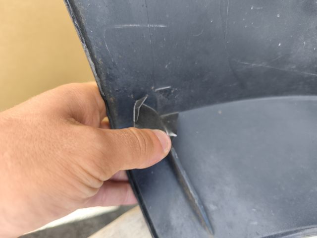 bontott MERCEDES-BENZ E-CLASS Első Lökhárító (Részeivel)