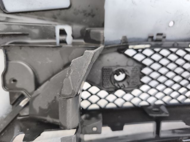 bontott MERCEDES-BENZ E-CLASS Első Lökhárító (Részeivel)