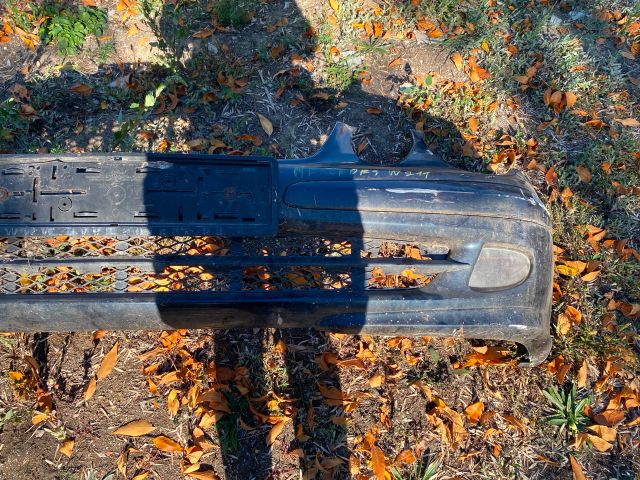 bontott MERCEDES-BENZ E-CLASS Első Lökhárító (Részeivel)