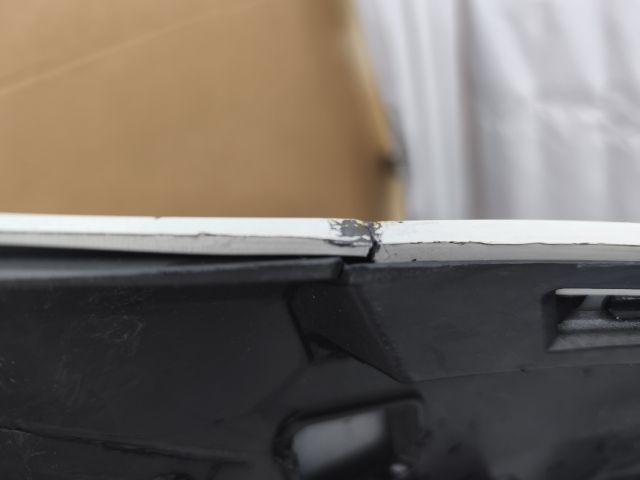 bontott MERCEDES-BENZ E-CLASS Első Lökhárító (Részeivel)