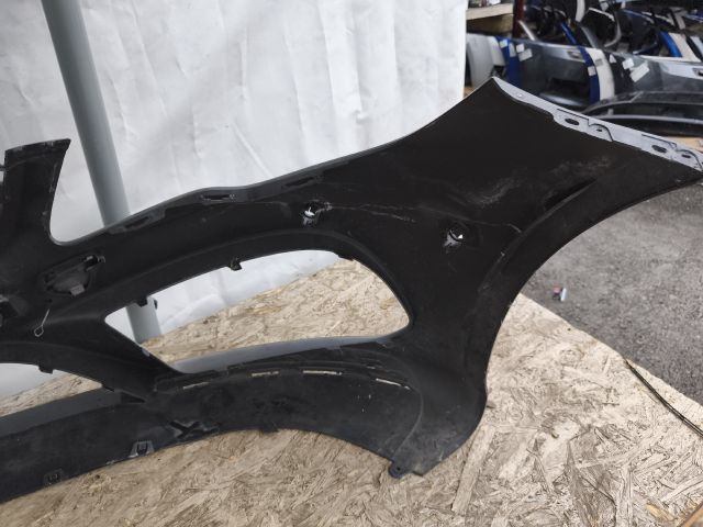 bontott MERCEDES-BENZ E-CLASS Első Lökhárító (Részeivel)