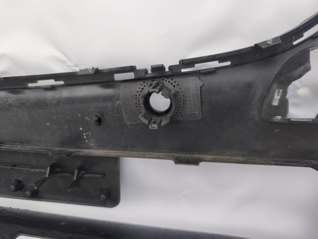 bontott MERCEDES-BENZ E-CLASS Első Lökhárító (Részeivel)