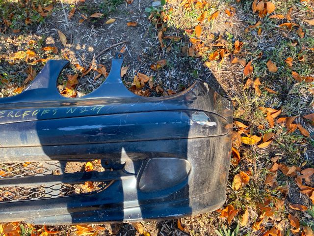 bontott MERCEDES-BENZ E-CLASS Első Lökhárító (Részeivel)