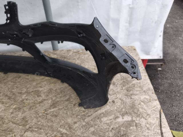 bontott MERCEDES-BENZ E-CLASS Első Lökhárító (Részeivel)