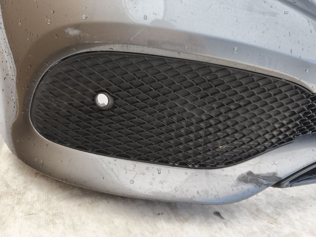 bontott MERCEDES-BENZ E-CLASS Első Lökhárító (Részeivel)