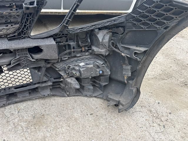 bontott MERCEDES-BENZ E-CLASS Első Lökhárító (Részeivel)