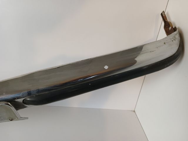 bontott MERCEDES-BENZ E-CLASS Első Lökhárító (Részeivel)