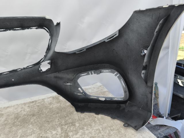 bontott MERCEDES-BENZ E-CLASS Első Lökhárító (Részeivel)