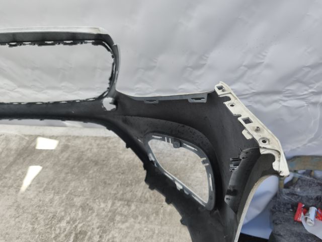 bontott MERCEDES-BENZ E-CLASS Első Lökhárító (Részeivel)