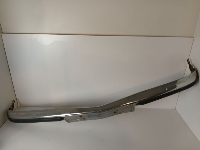 bontott MERCEDES-BENZ E-CLASS Első Lökhárító (Részeivel)