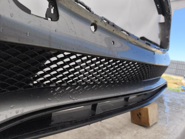 bontott MERCEDES-BENZ E-CLASS Első Lökhárító (Részeivel)