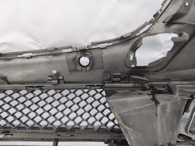 bontott MERCEDES-BENZ E-CLASS Első Lökhárító (Részeivel)