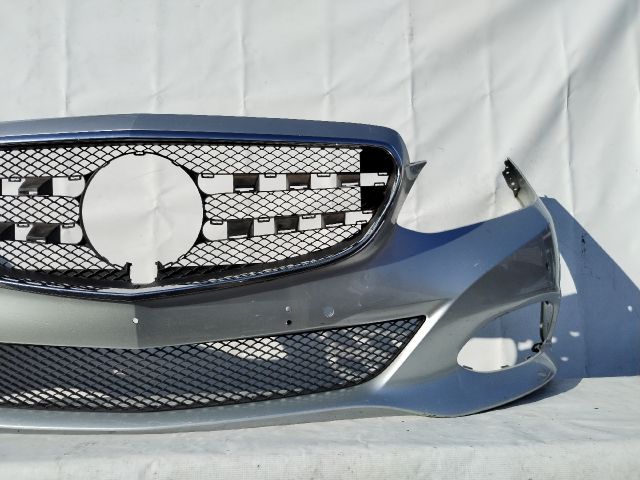 bontott MERCEDES-BENZ E-CLASS Első Lökhárító (Üresen)